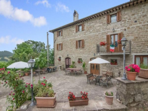 Sunny Apartment in Assisi with Garden and Terrace